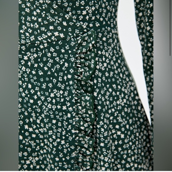 Pull&Bear Green Patterned Dress, Medium - Picture 9 of 10